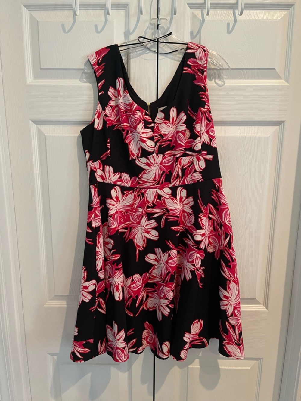 CB Established 1962 Floral V-Neck Fit & Flare Dress - size 14p